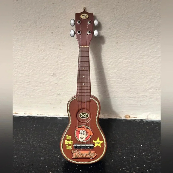 2012 Hallmark Keepsake Disney Pixar Toy Story Woody Roundup Guitar Xmas Ornament - Picture 1 of 2